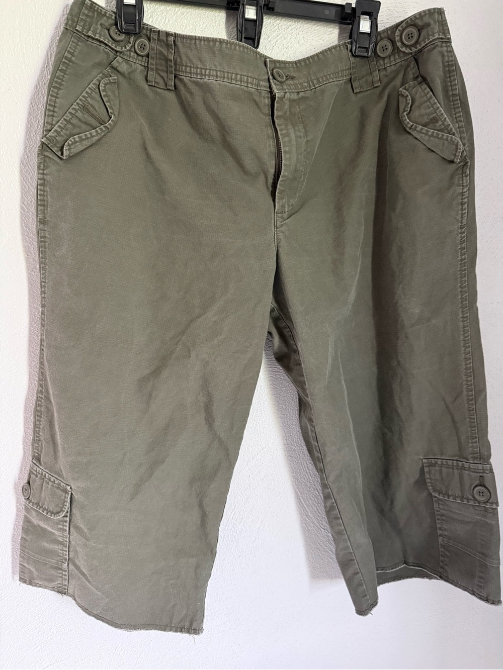 Cato Olive Green Capris
